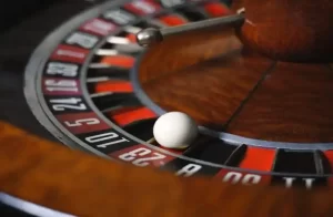 Spin to Win: A Guide to Thrilling Roulette at e2bet Online Casino